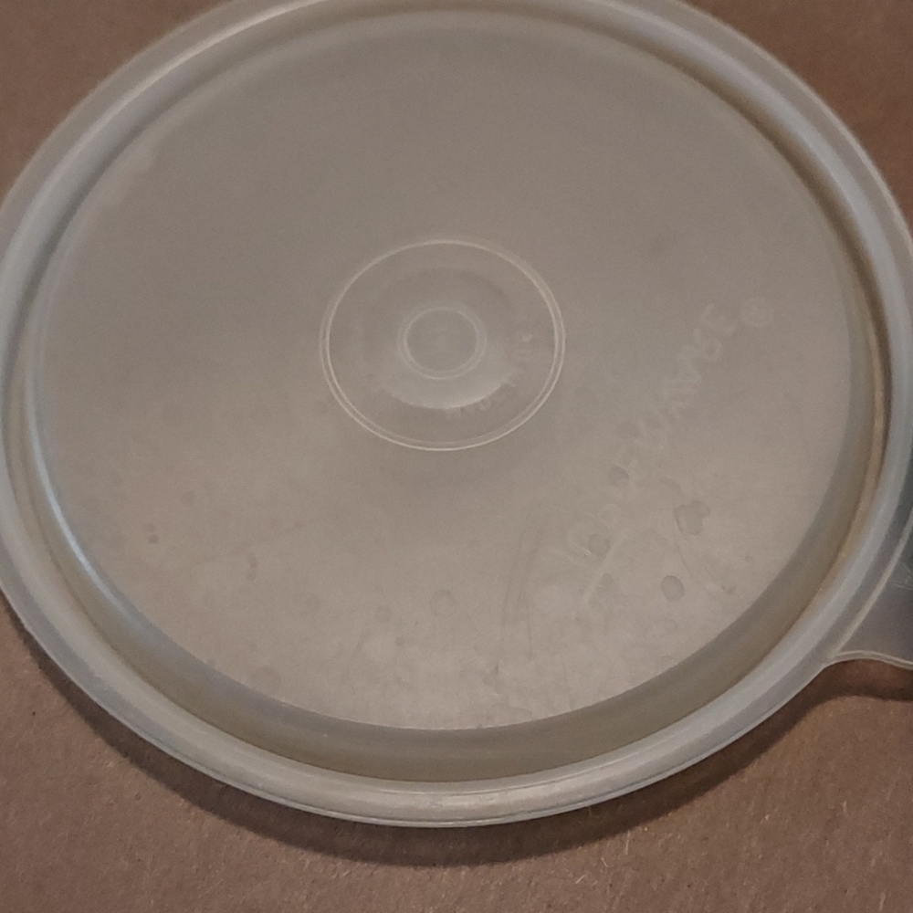 Tupperware - Picture 3 of 3